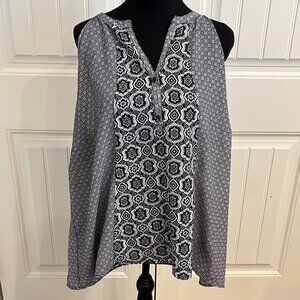 Old Navy Women's Sleeveless Printed Blouse XXL Black & White Boho Chic